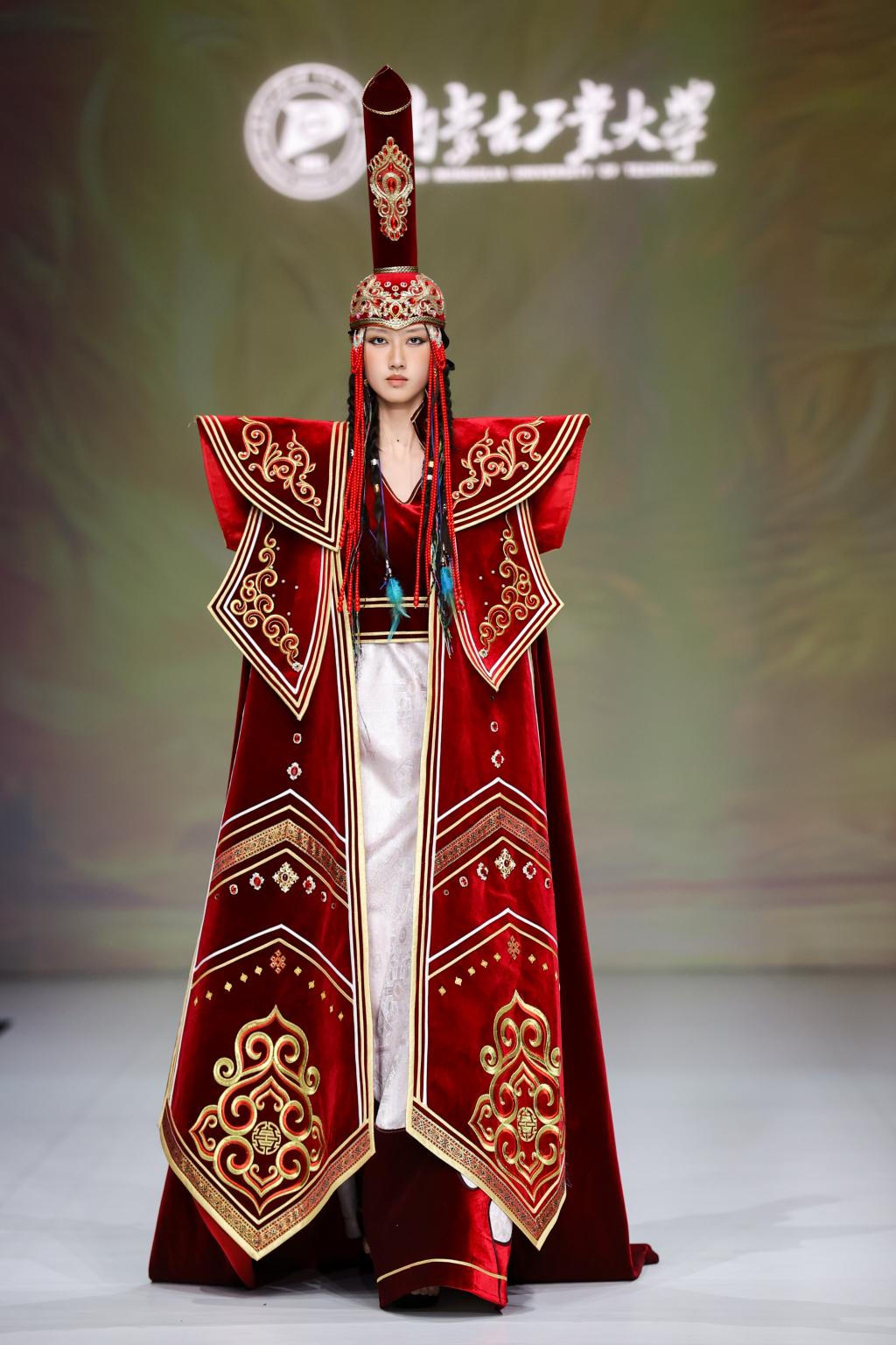 现代国风服饰