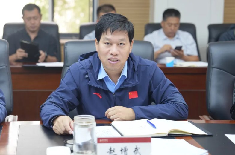 华亿体育手机版登录书记李占峰出席并讲